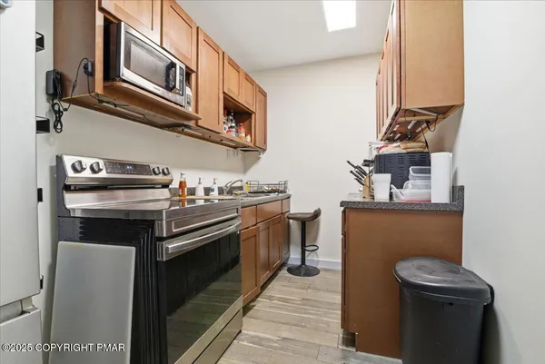 $1,100,000 | 563 Pensyl Creek Road, Stroudsburg, PA 18360