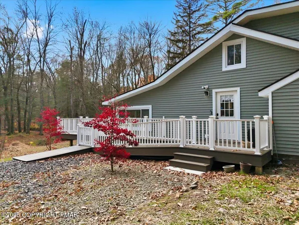 $1,100,000 | 563 Pensyl Creek Road, Stroudsburg, PA 18360