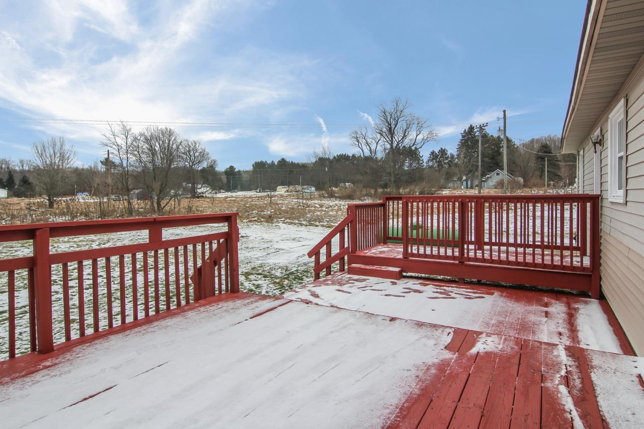 18063 Karlin Road Thompsonville, MI 49683 - Photo 9 of 35 1895840-8.JPG