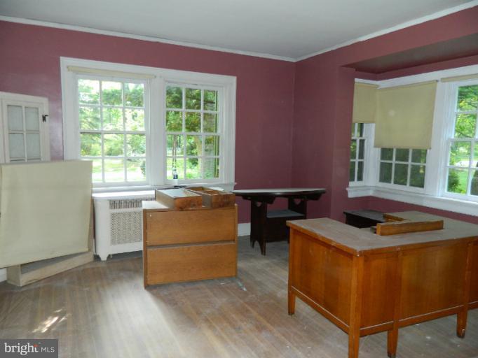 509 Woodside Road Baltimore, MD 21229 - Photo 22 of 28 Dining Room