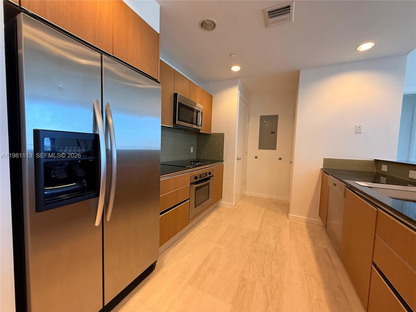 1050 Brickell Avenue, Unit 3202 Miami, FL 33131 - Photo 4 of 12