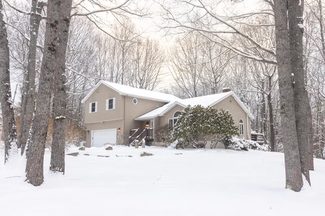 $499,900 | 1001 Buck Hill Drive, Veazie, ME 04401