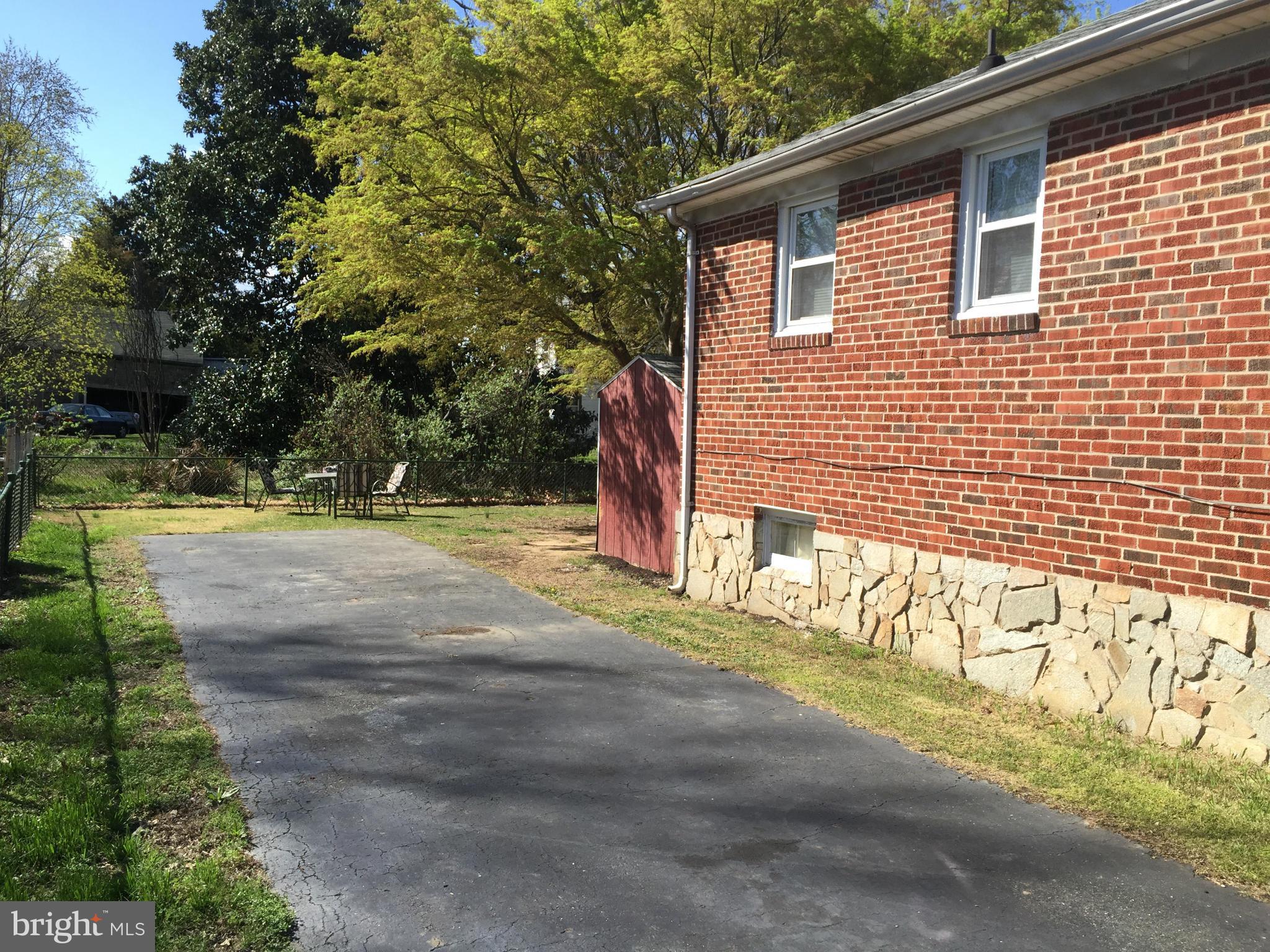 1706 Ranch Lane Baltimore, MD 21222 - Photo 5 of 18 Exterior (General)
