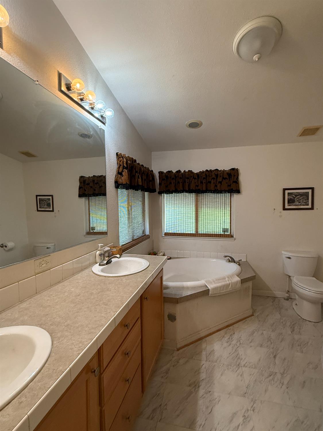 220 South Madera Avenue, Unit 95 Kerman, CA 93630 - Photo 11 of 13