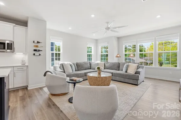 $425,000 | 2913 Matthews-Indian Trail Road, Matthews, NC 28104