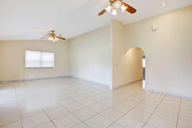 4573 Bucida Road Boynton Beach, FL 33436 - Photo 10 of 19 Family Room