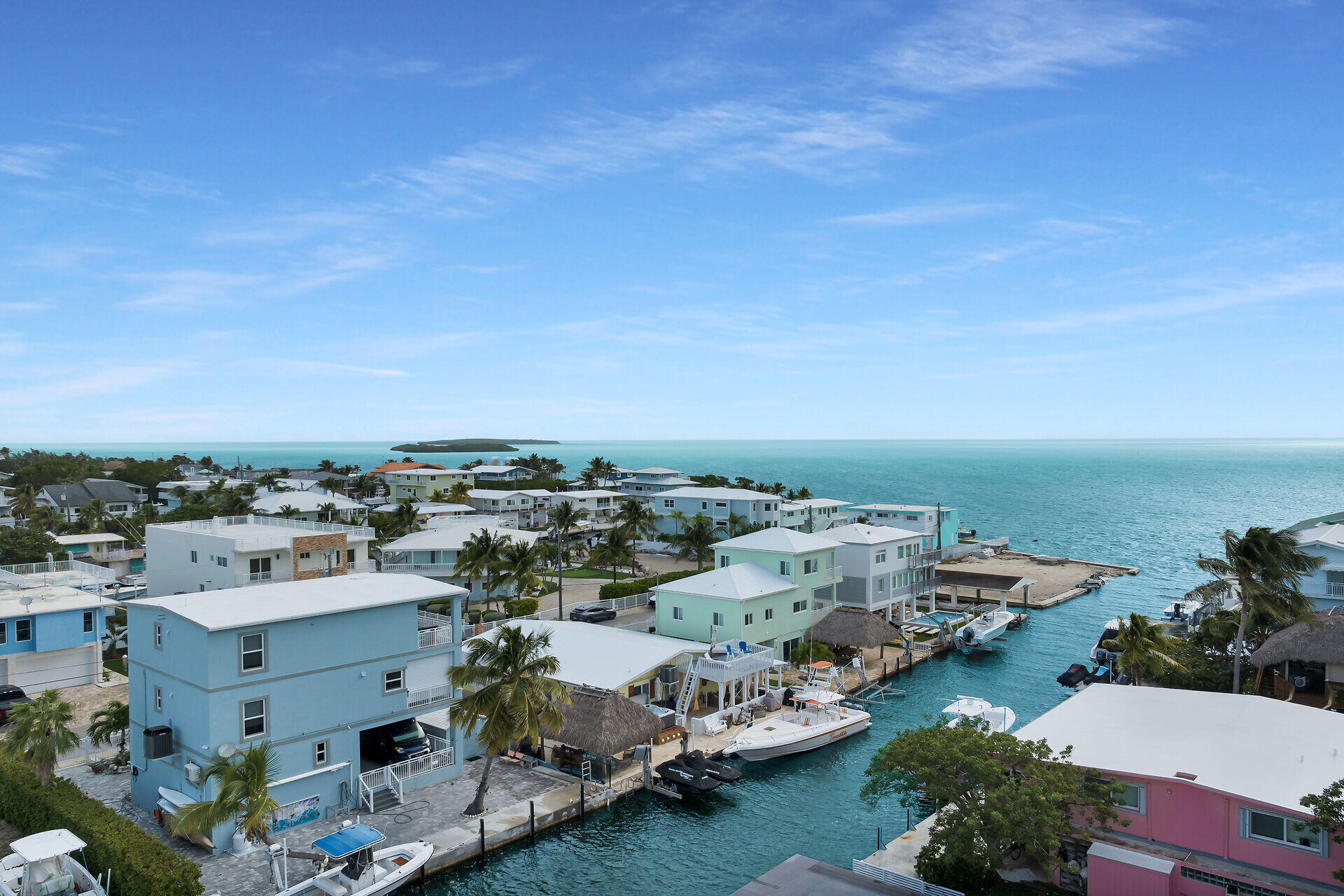 712 Grouper Lane Key Largo, FL 33037 - Photo 3 of 42 virtual-tour-362040-03