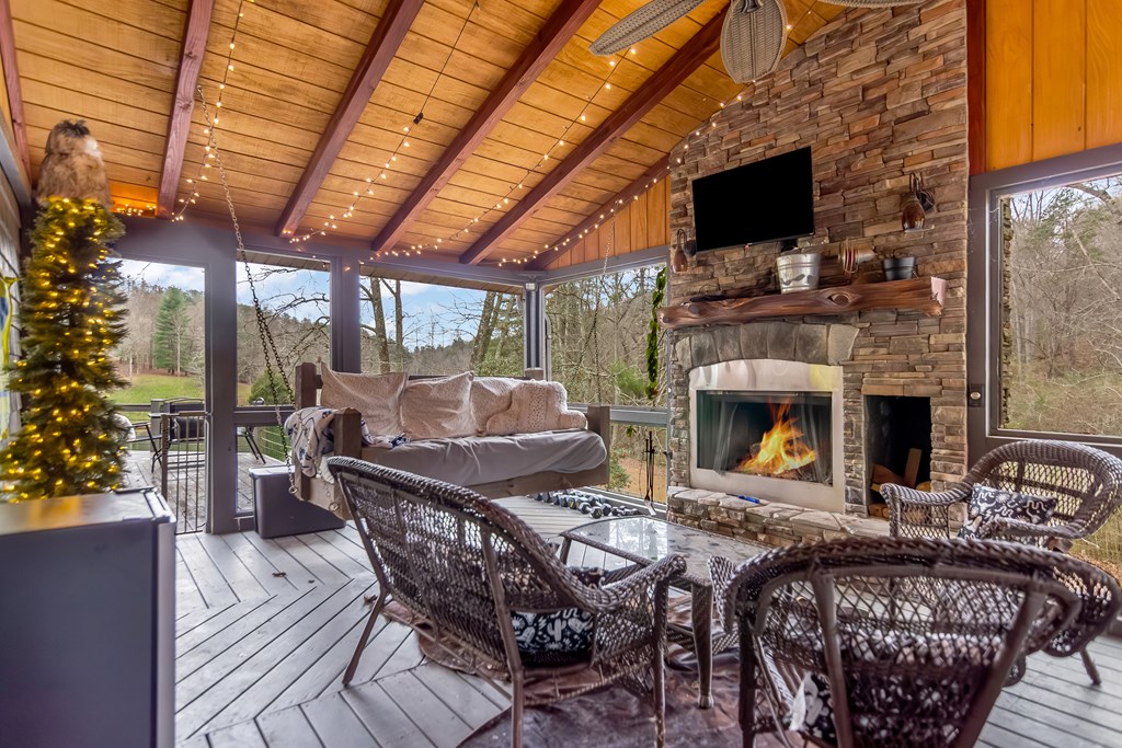 960 Coles Crossing Road Mineral Bluff, GA 30559 - Photo 11 of 57