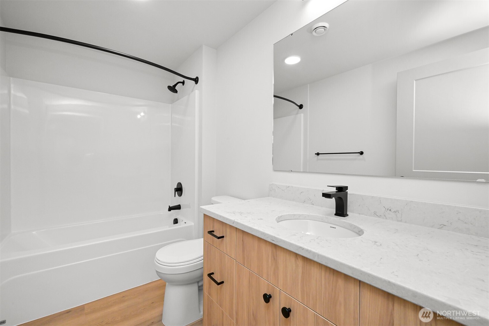820 North State Street, Unit 521 Bellingham, WA 98225 - Photo 11 of 26
