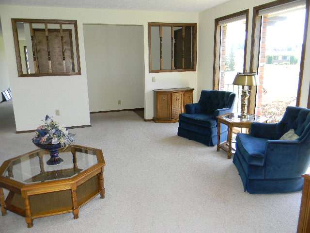 6102 West Ridgecrest Drive Spokane, WA 99208 - Photo 3 of 8 Gallery Image 3