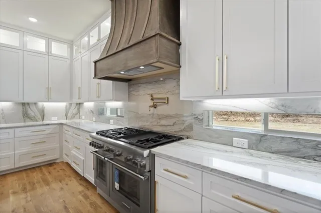 $889,900 | 186 Acorn Trail, Denison, TX 75020