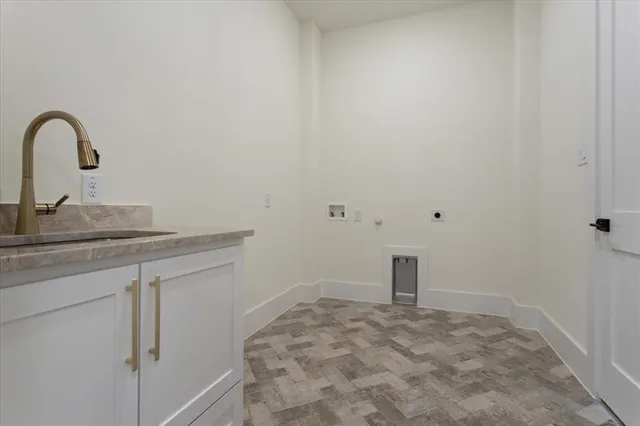 $889,900 | 186 Acorn Trail, Denison, TX 75020