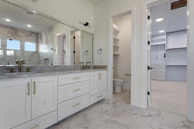 $889,900 | 186 Acorn Trail, Denison, TX 75020