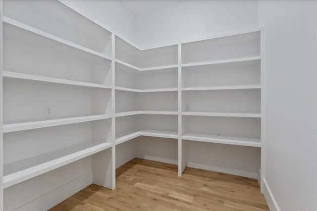 $889,900 | 186 Acorn Trail, Denison, TX 75020