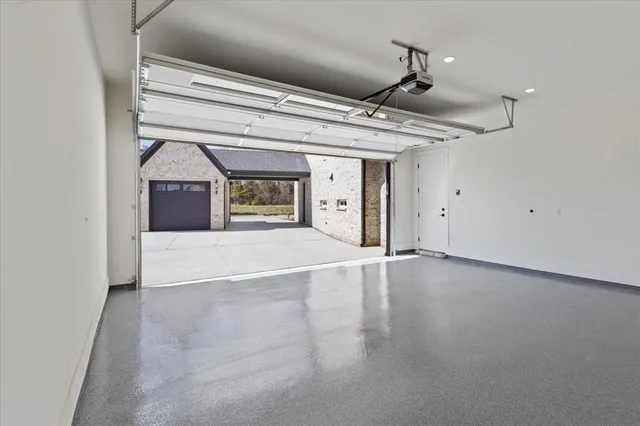 $889,900 | 186 Acorn Trail, Denison, TX 75020