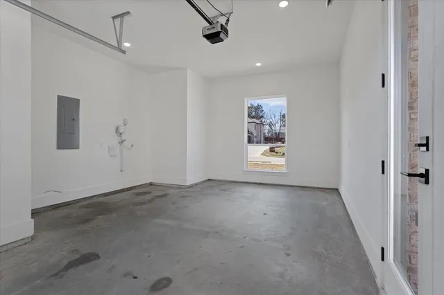 $889,900 | 186 Acorn Trail, Denison, TX 75020