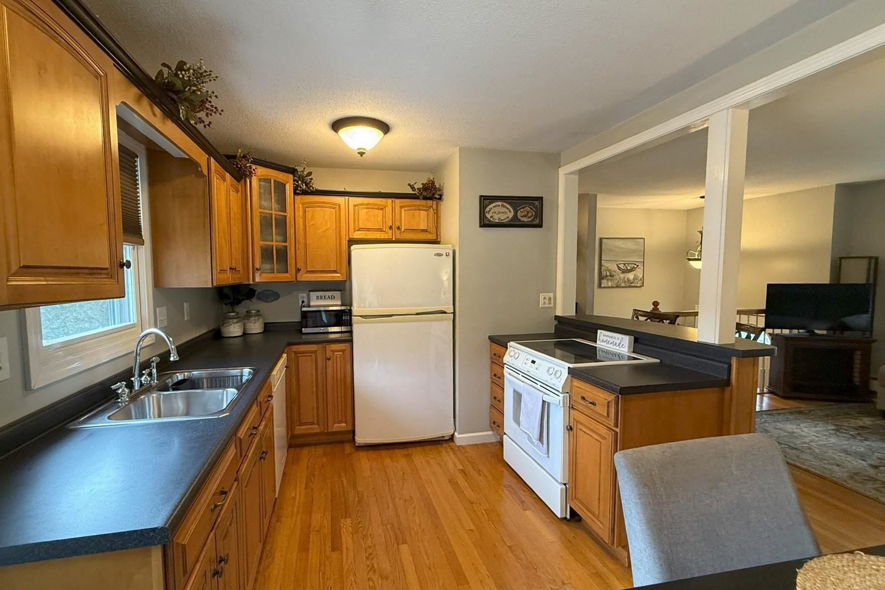 27 Hillcrest Road Rutland, VT 05701 - Photo 13 of 30 Gallery Image 13