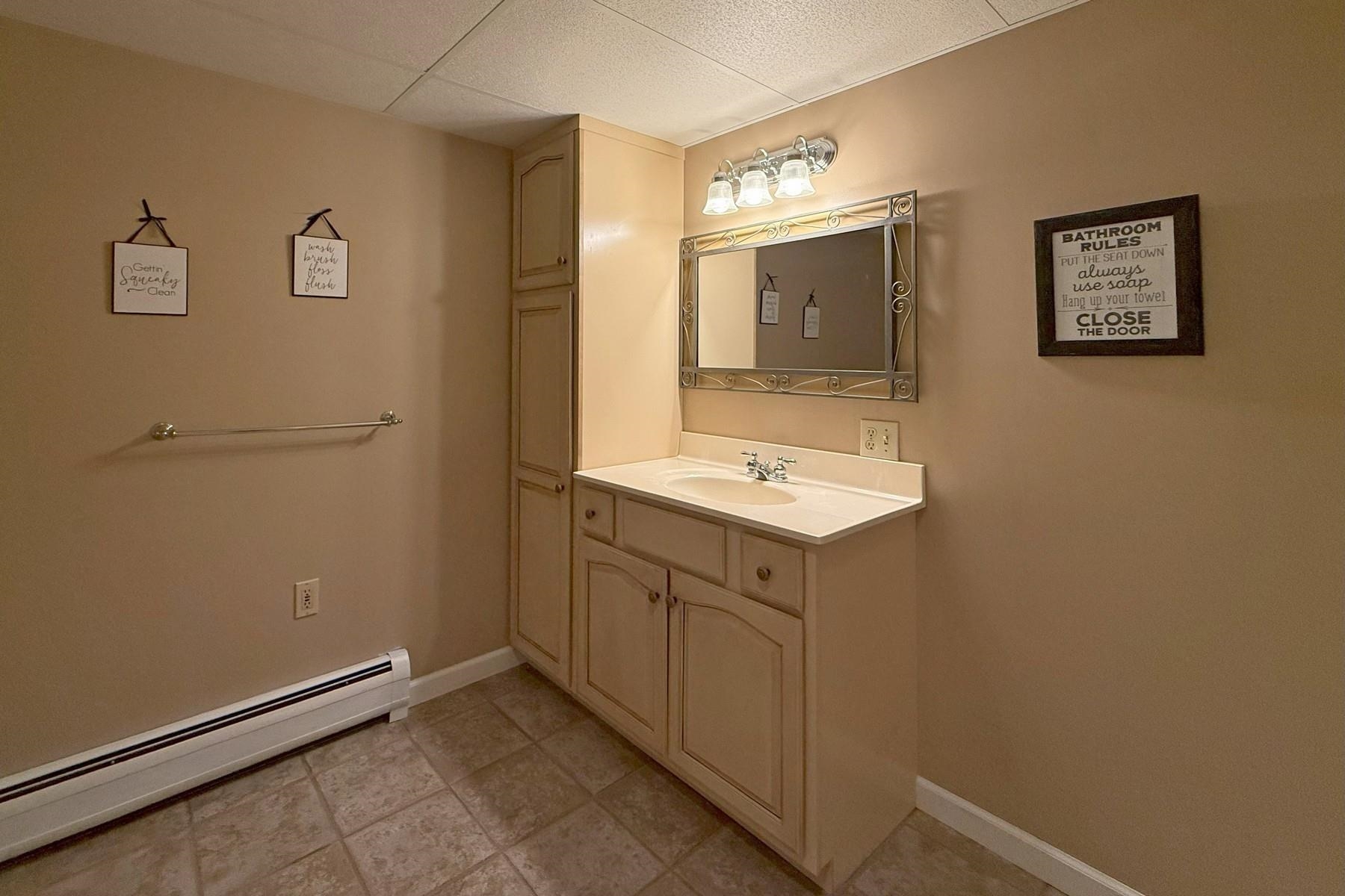 27 Hillcrest Road Rutland, VT 05701 - Photo 28 of 30 Gallery Image 28