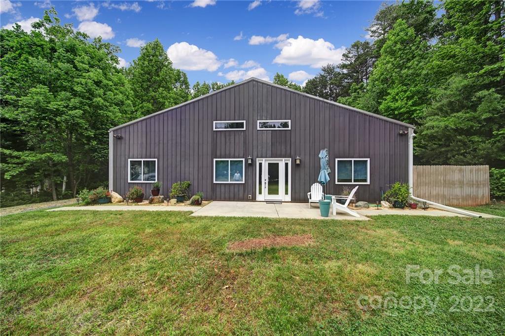 4024 David Cox Road Charlotte, NC 28269 - Photo 1 of 33 Gallery Image 1