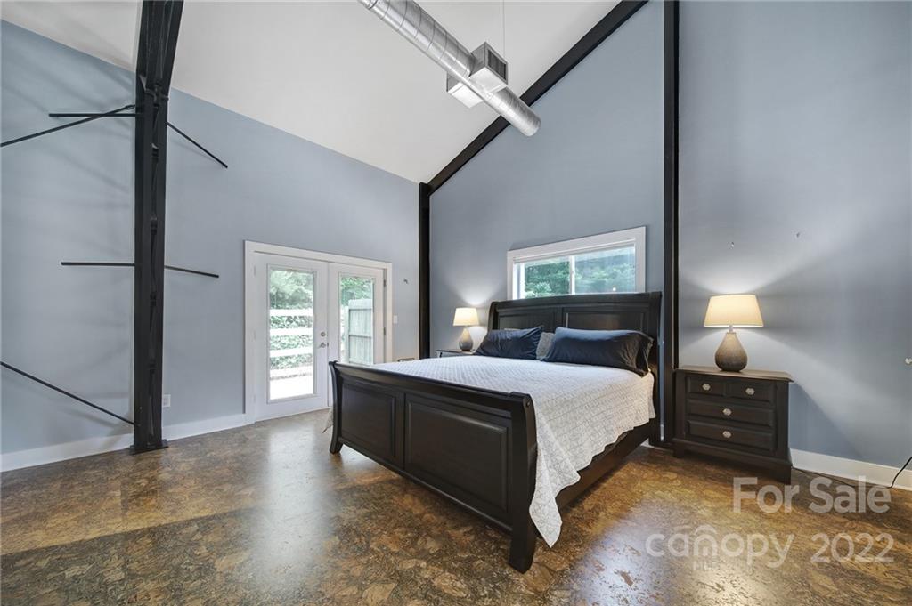 4024 David Cox Road Charlotte, NC 28269 - Photo 11 of 33 Gallery Image 11