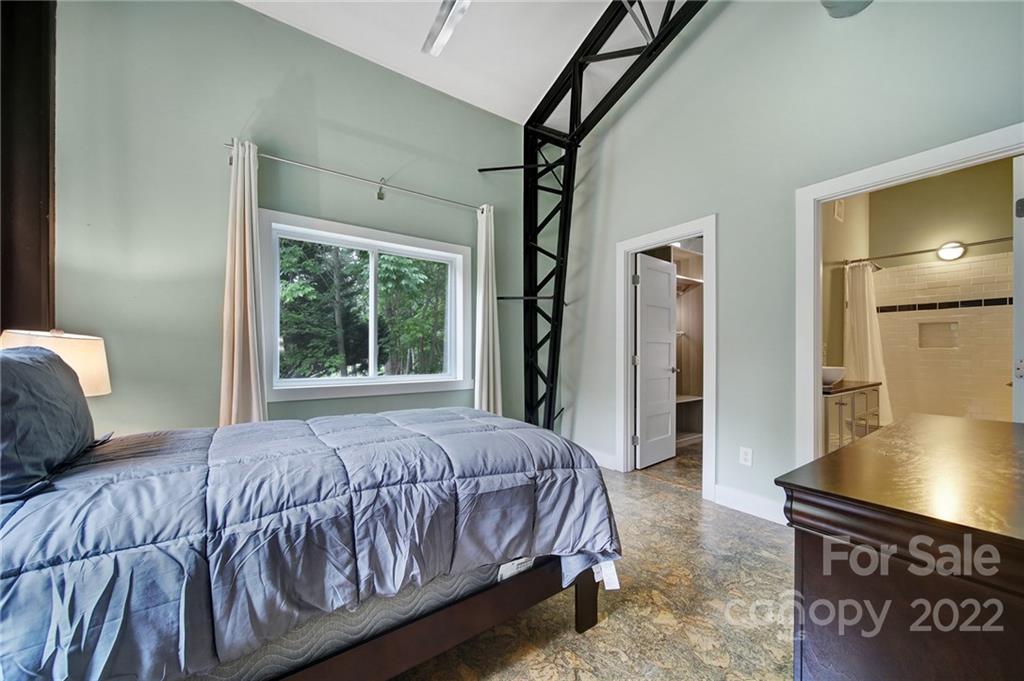 4024 David Cox Road Charlotte, NC 28269 - Photo 16 of 33 Gallery Image 16