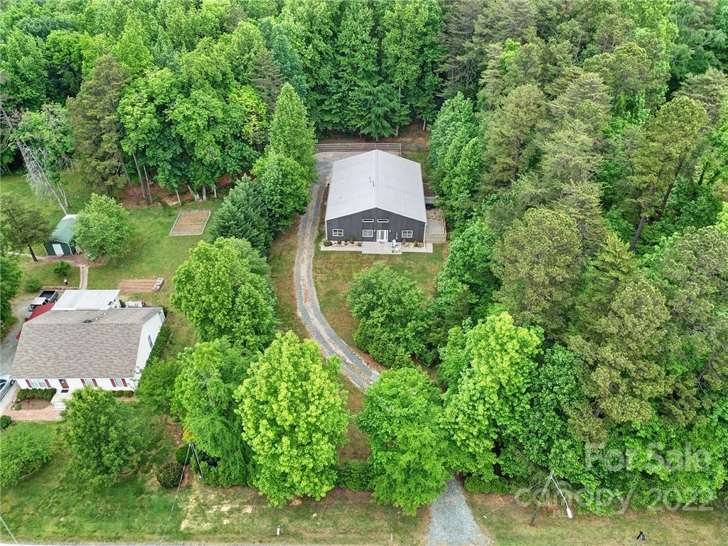 4024 David Cox Road Charlotte, NC 28269 - Photo 31 of 33 Gallery Image 31