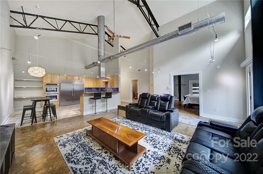 4024 David Cox Road Charlotte, NC 28269 - Photo 5 of 33 Gallery Image 5