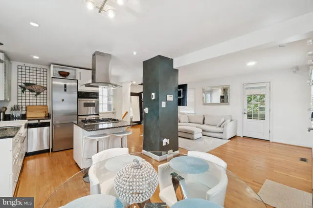 $1,025,000 | 5300 Wilson Boulevard, Arlington, VA 22205