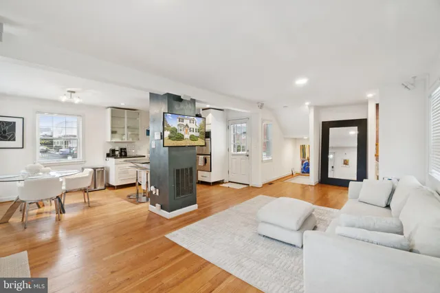 $1,025,000 | 5300 Wilson Boulevard, Arlington, VA 22205