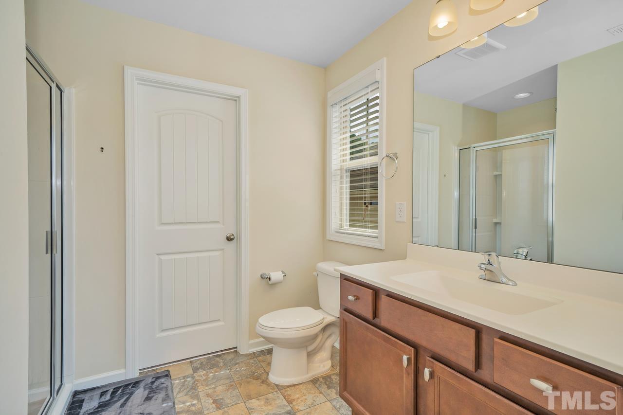7816 Weathered Oak Way Raleigh, NC 27616 - Photo 3 of 25 Gallery Image 3