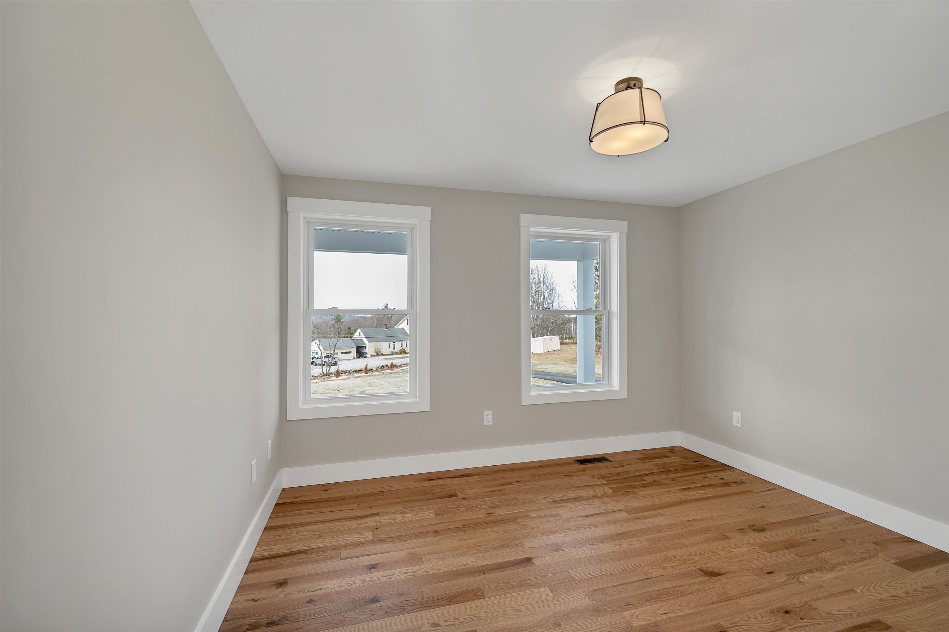 83 West Parish Road Concord, NH 03303 - Photo 16 of 60