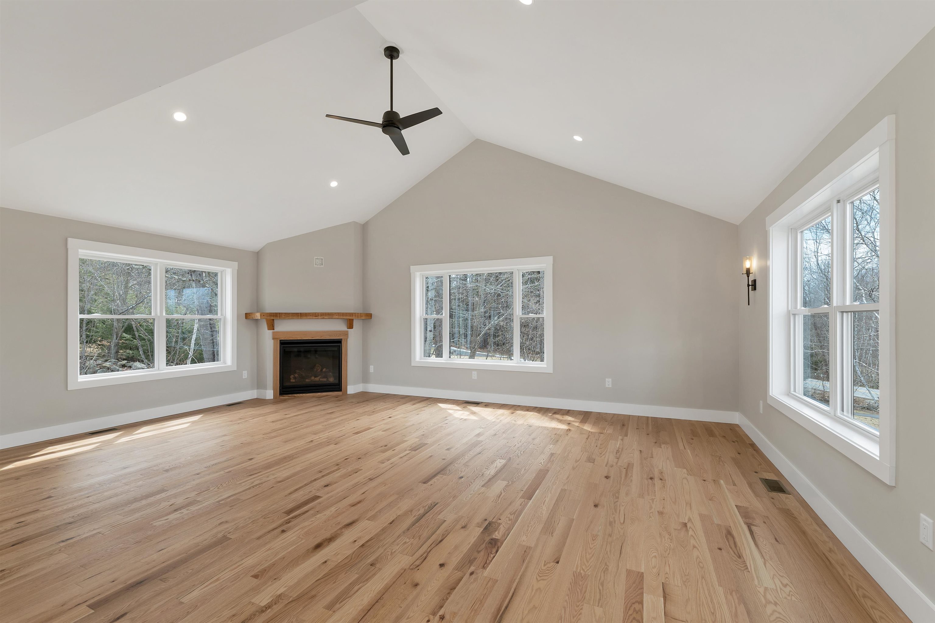 83 West Parish Road Concord, NH 03303 - Photo 21 of 60