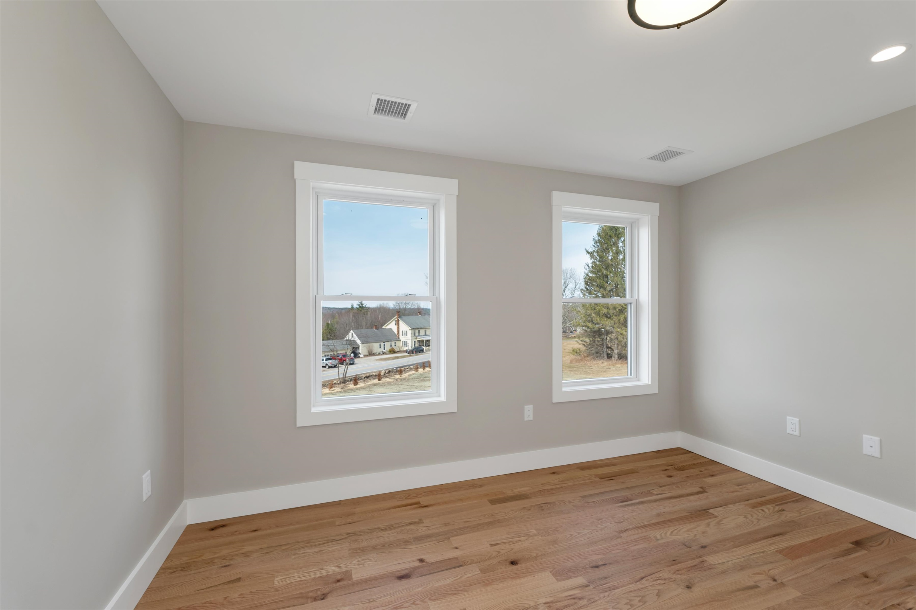 83 West Parish Road Concord, NH 03303 - Photo 33 of 60