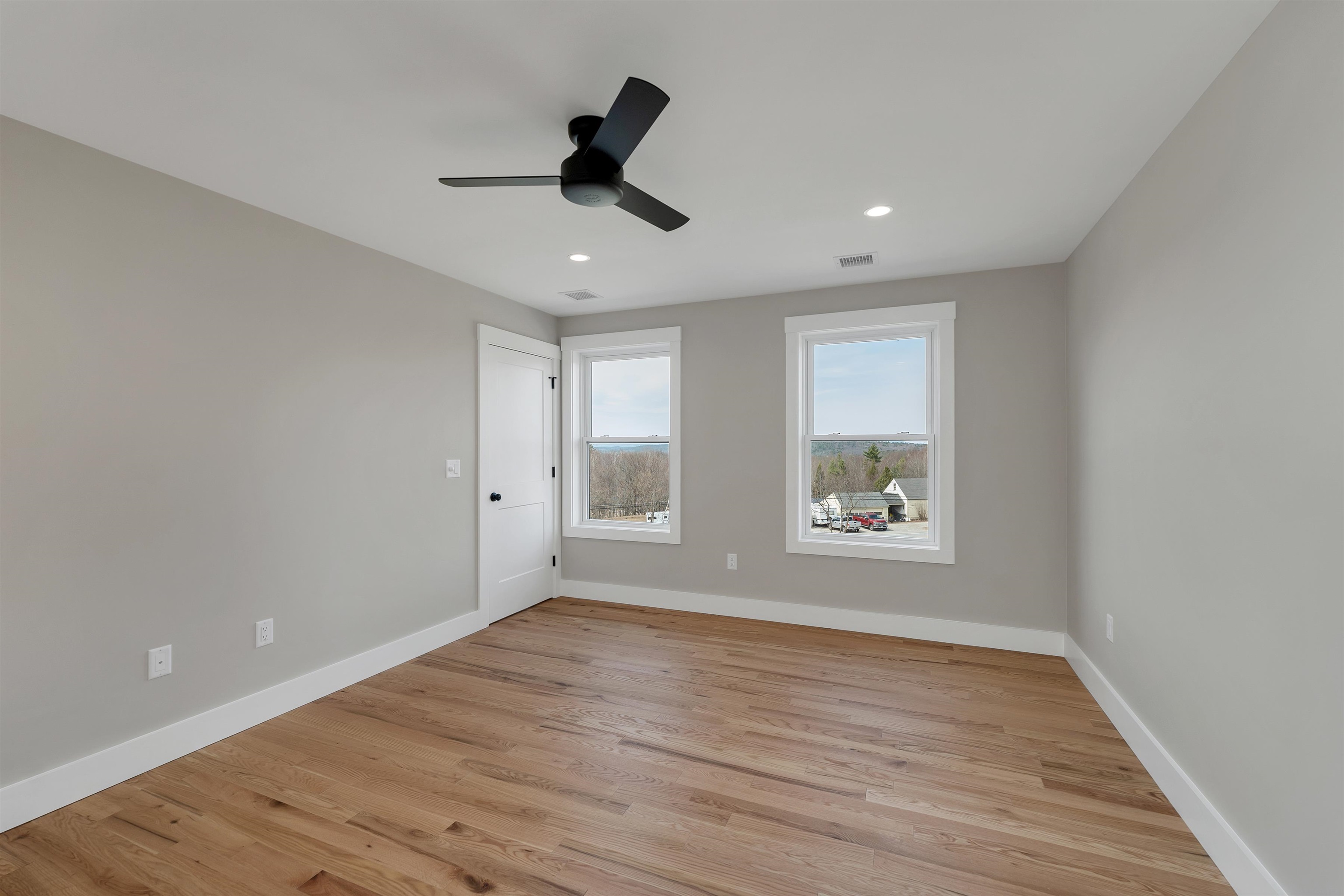 83 West Parish Road Concord, NH 03303 - Photo 38 of 60