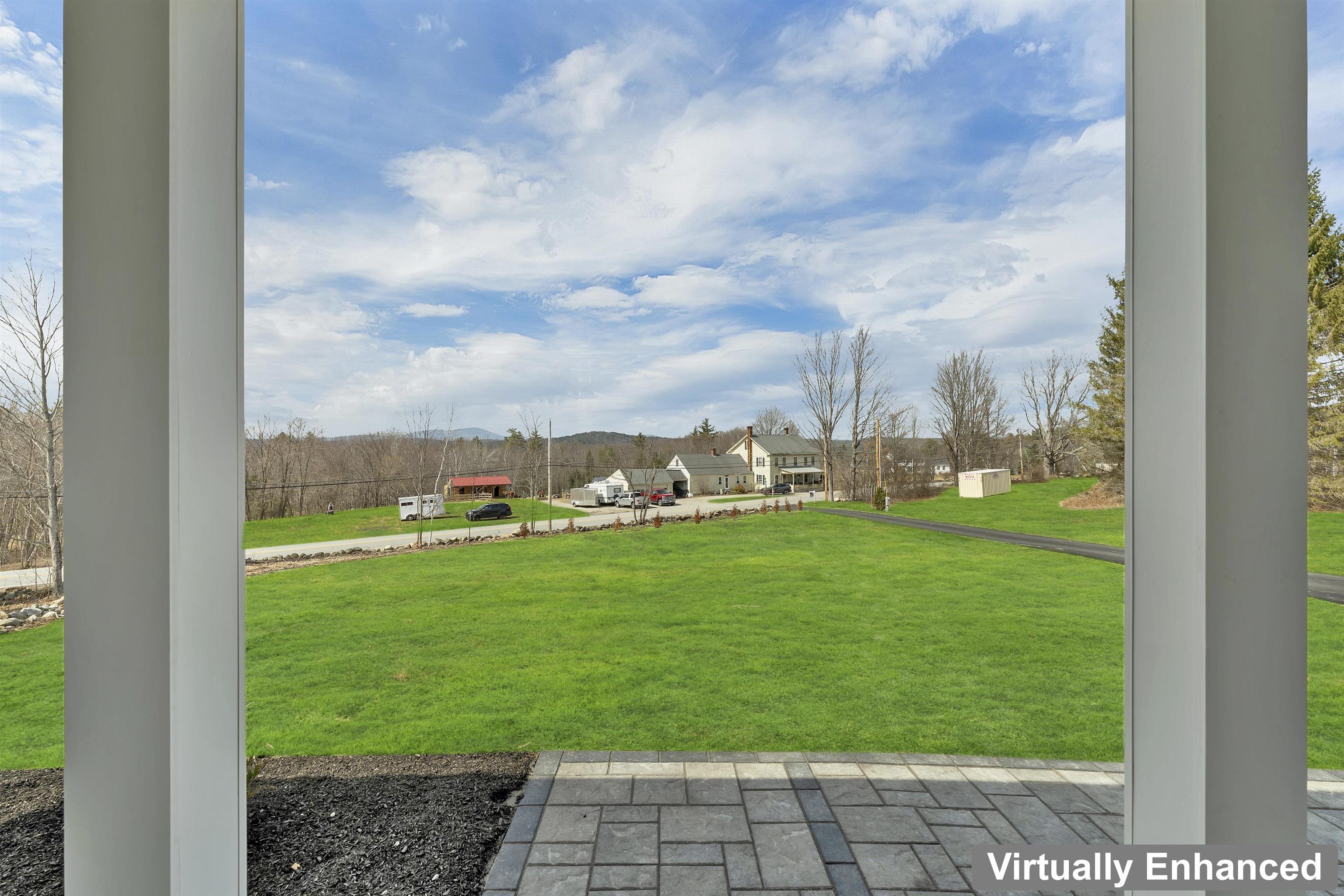 83 West Parish Road Concord, NH 03303 - Photo 4 of 60