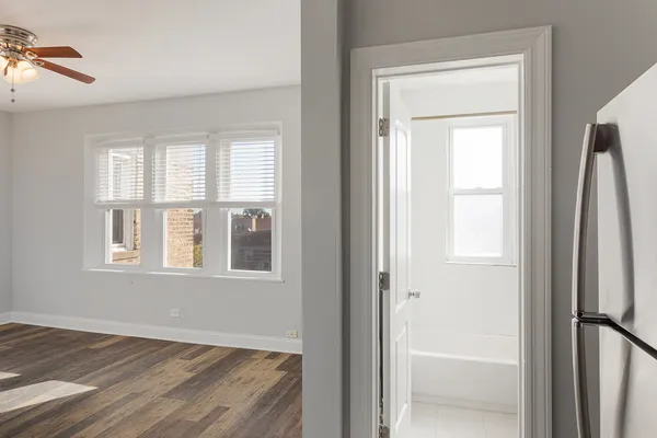 $1,569 | 1608 West Sherwin Avenue, Unit 710, Chicago, IL 60626