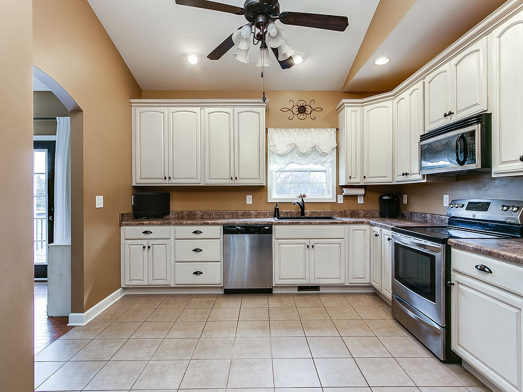 668 Liberty Church Road Gray, TN 37615 - Photo 10 of 36 Photo 10