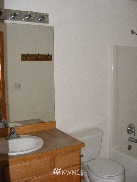2220 Riley Road Mount Vernon, WA 98274 - Photo 8 of 14 Gallery Image 8