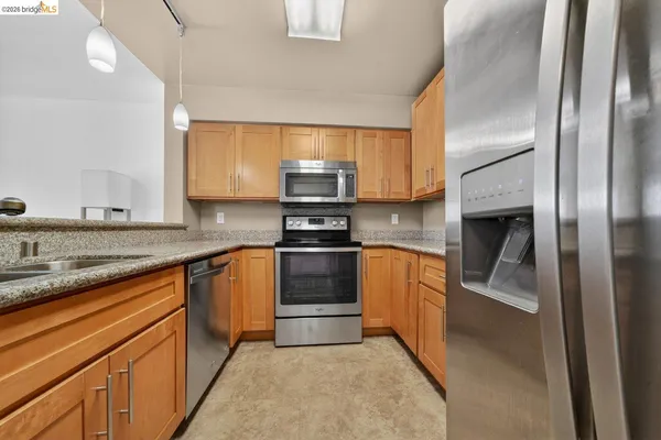 $375,000 | 1205 Melville Square, Unit 204, Richmond, CA 94804