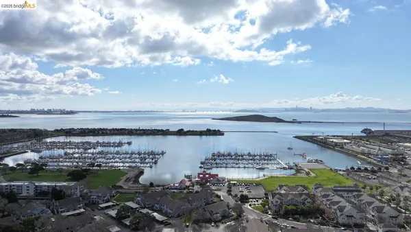 $375,000 | 1205 Melville Square, Unit 204, Richmond, CA 94804