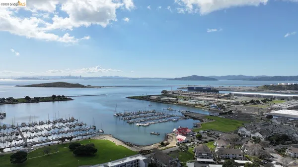 $375,000 | 1205 Melville Square, Unit 204, Richmond, CA 94804