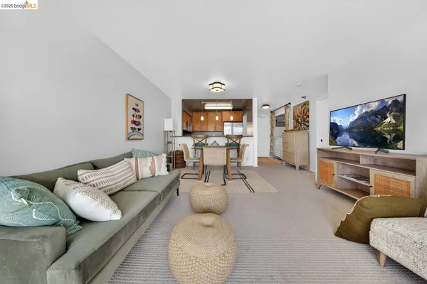 $375,000 | 1205 Melville Square, Unit 204, Richmond, CA 94804