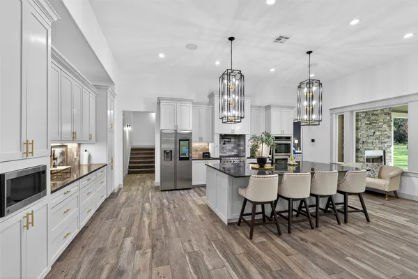$1,450,000 | 8778 Catamaran Way, Montgomery, TX 77316