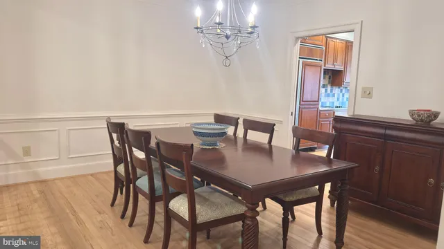 $1,400,000 | 9412 Turnberry Drive, Potomac, MD 20854