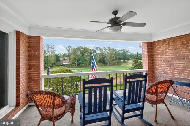 $1,400,000 | 9412 Turnberry Drive, Potomac, MD 20854