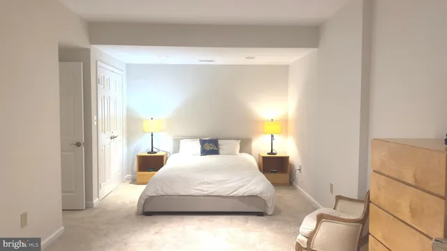 $1,400,000 | 9412 Turnberry Drive, Potomac, MD 20854