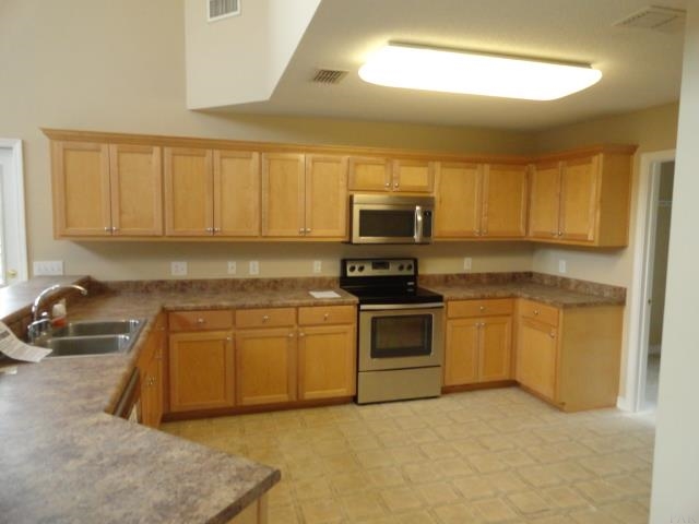 3371 Wasatch Range Loop Pensacola, FL 32526 - Photo 3 of 13 Gallery Image 3
