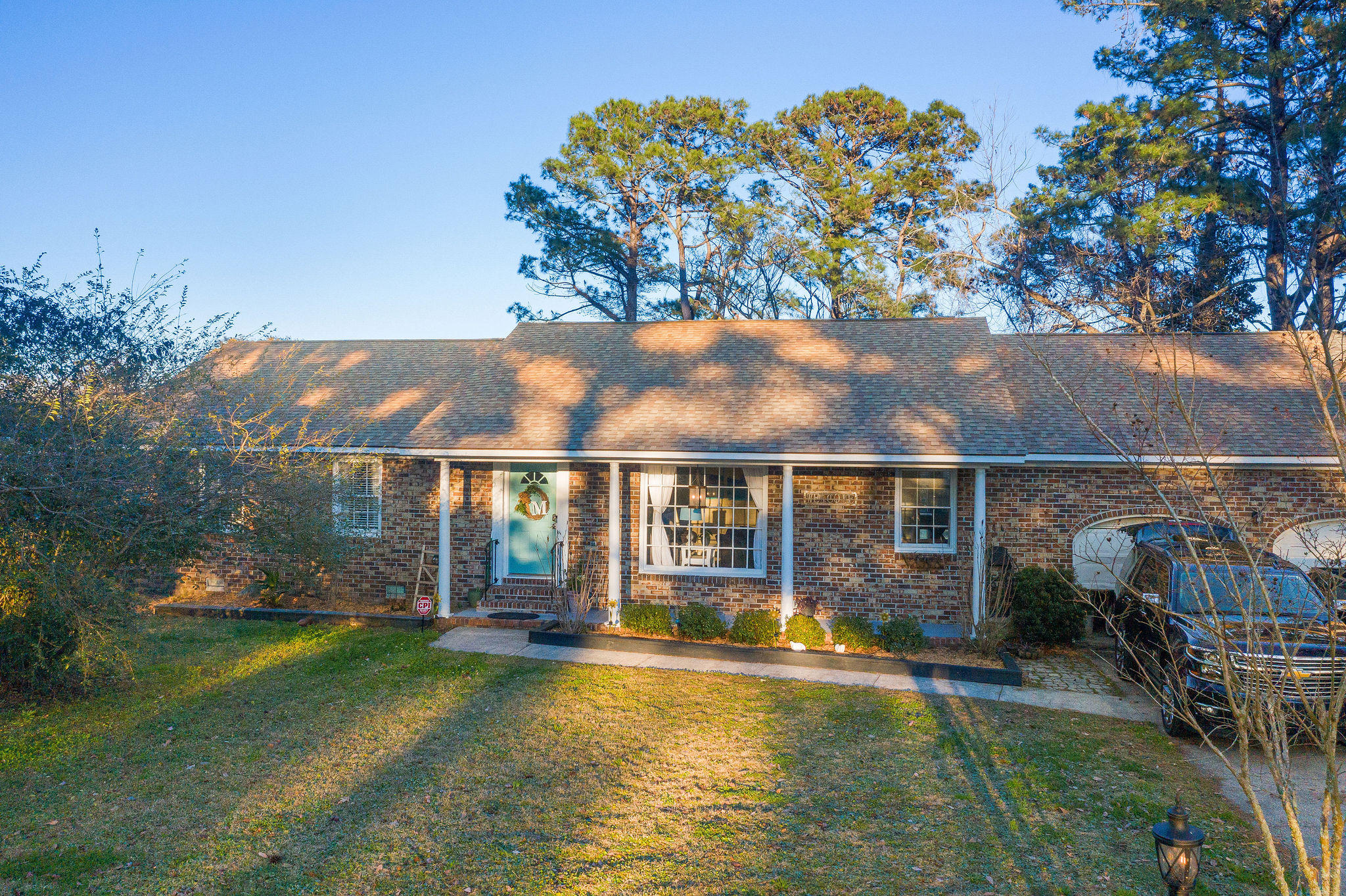 1206 Secessionville Road Charleston, SC 29412 - Photo 2 of 42 1206SecessionvilleRoad-KeenEyeMarketing-