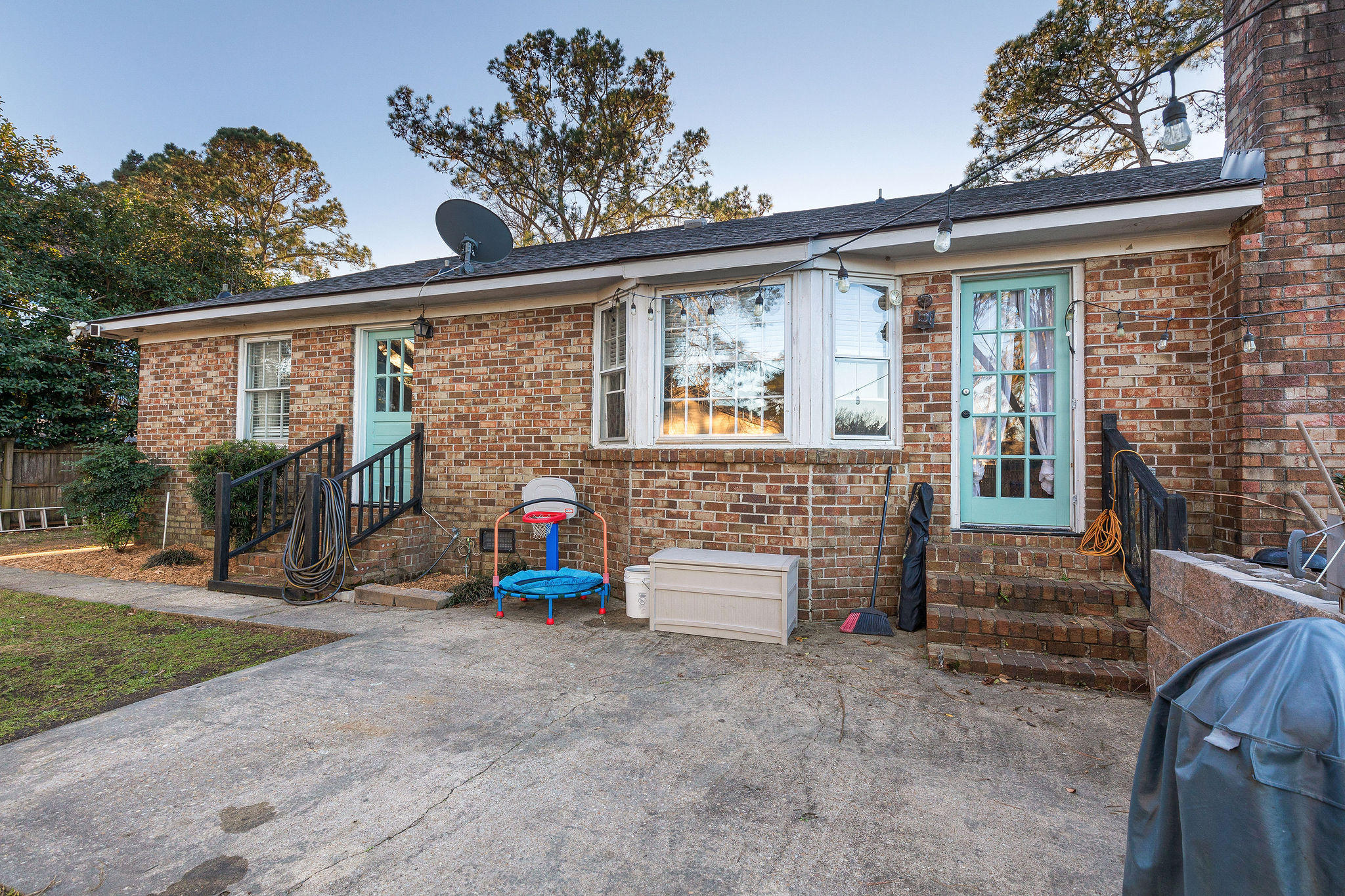 1206 Secessionville Road Charleston, SC 29412 - Photo 31 of 42 1206SecessionvilleRoad-KeenEyeMarketing-
