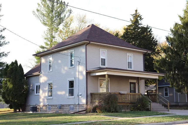 $279,000 | 207 North Main Street, Orfordville, WI 53576